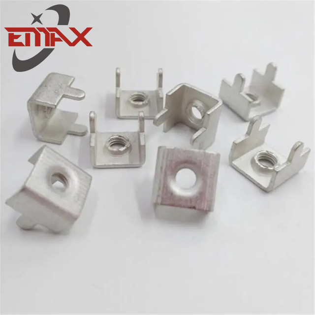 Lasterminal schroefterminal voor de afwerking van de stroombasislijn