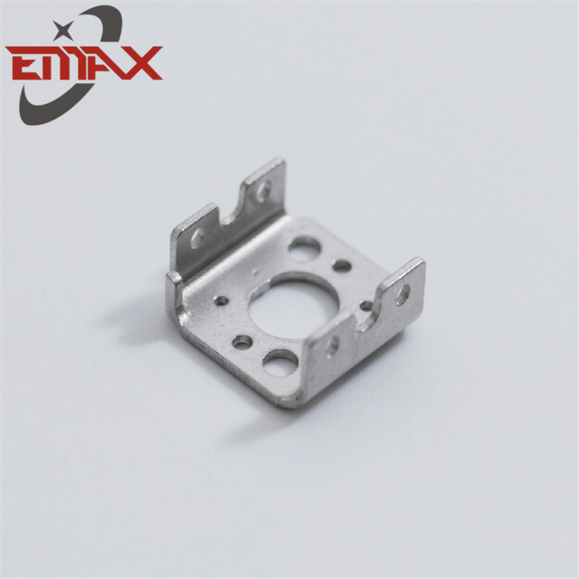 Roestvrijstalen aluminium precisie CNC -stempelen en koolstofstaalbuigen