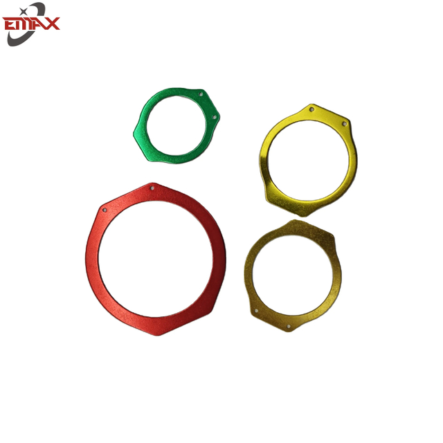 Precisie meubelstempelonderdelen met hoogglans geverfd